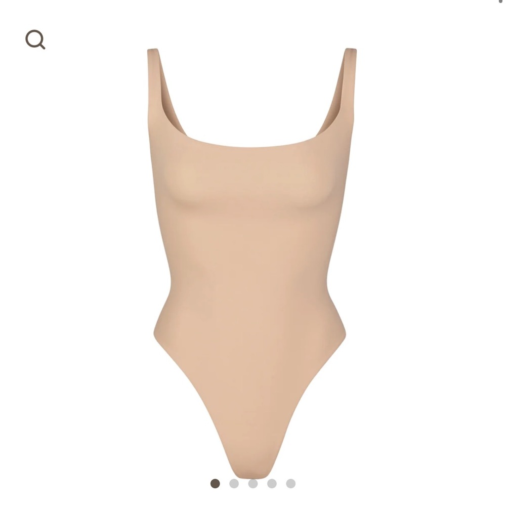 SKIMS Fits Everybody body suit